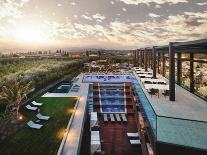 Golfurlaub - Bad und WC getrennt - Quellenhof Luxury Resort Lazise
